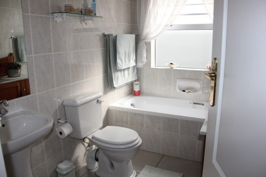 3 Bedroom Property for Sale in Bizweni Western Cape